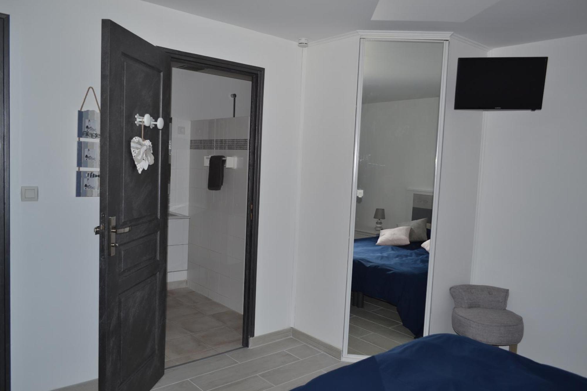 L'Instant Bleu Hotell Marans  Exteriör bild